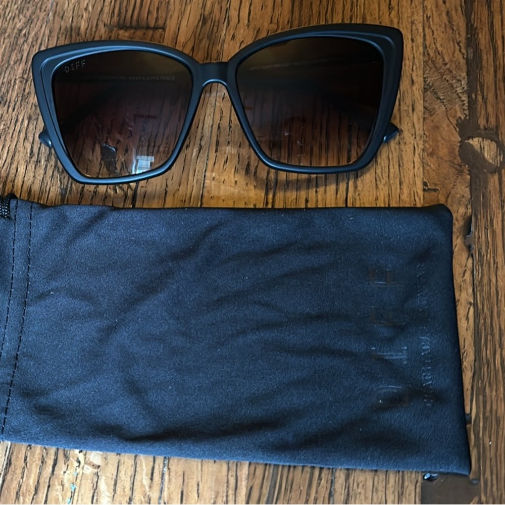 Diff Heidi Lightweight Cat Eye Sunglasses Matte B… - image 6